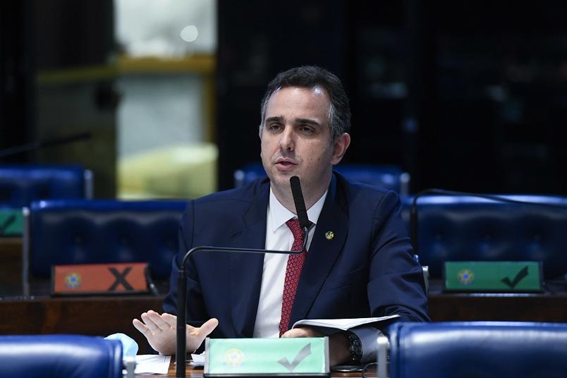 Rodrigo Pacheco, do DEM, é eleito presidente do Senado com apoio de Bolsonaro e dez partidos